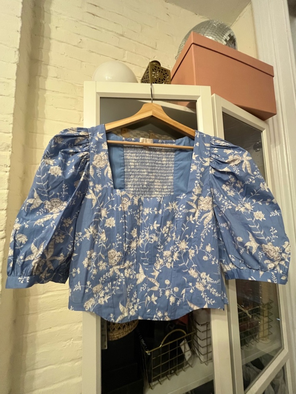 Wayf Square Neck Puff Sleeve Floral Crop Top - Blue